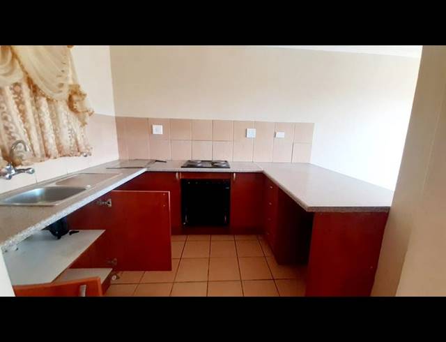 2 BEDROOM APARTMENT FOR SALE IN GREENHILLS EXT 3